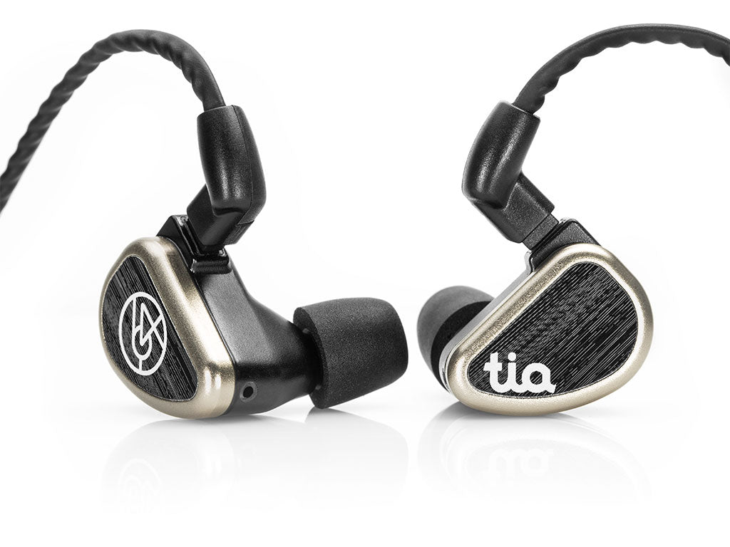 64Audio - Trió: אוזניות IEM עם שני דרייברים TIA ודריבר דינמי